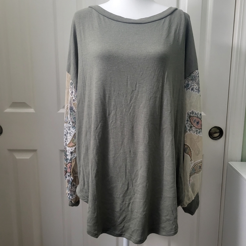 Tunic length Large green shirt